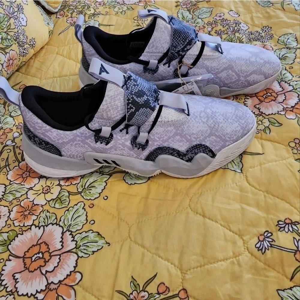Adidas TRAE YOUNG 1 SHOES basketball‎ active athletic shoes men's size 16 new!!!